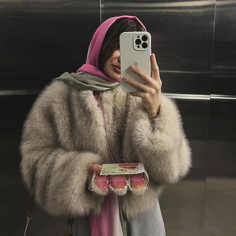 Manteau court en fausse fourru - Street Fashion Week avis et prix