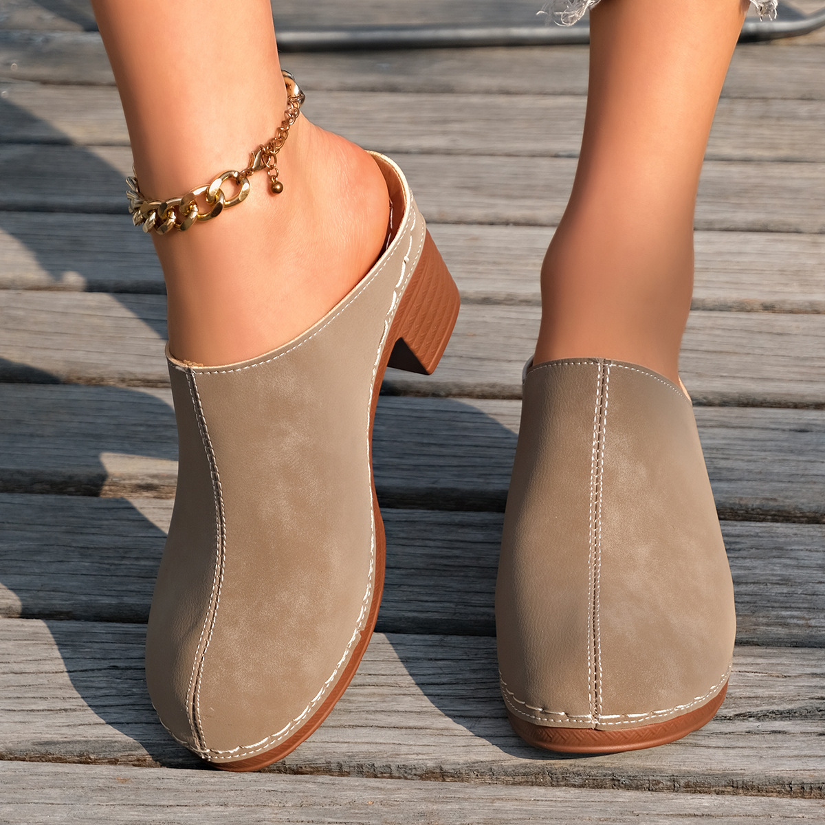 Sandales matelassées pour femm - Street Fashion Events avis et prix