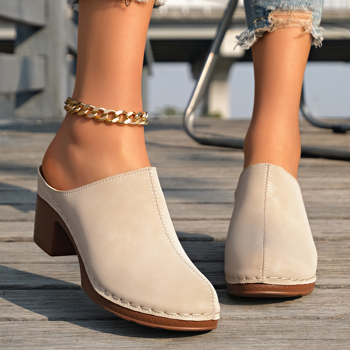 Sandales matelassées pour femm - Street Fashion Events avis et prix